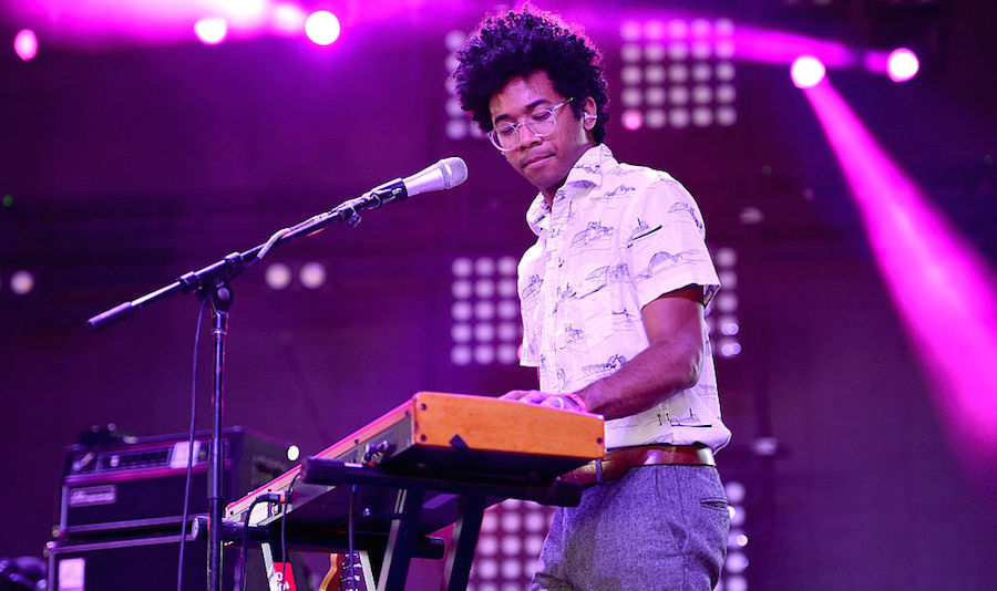 Toro Y Moi – I Can Get Love